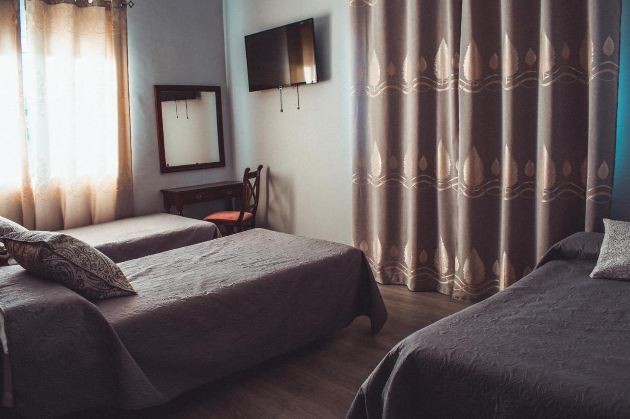 La Morona Hotel Morón de la Frontera Extérieur photo